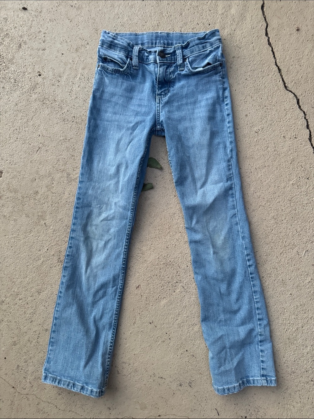 Wrangler Light Blue Girls Straight-Leg Jeans size 8 (will add measurements)